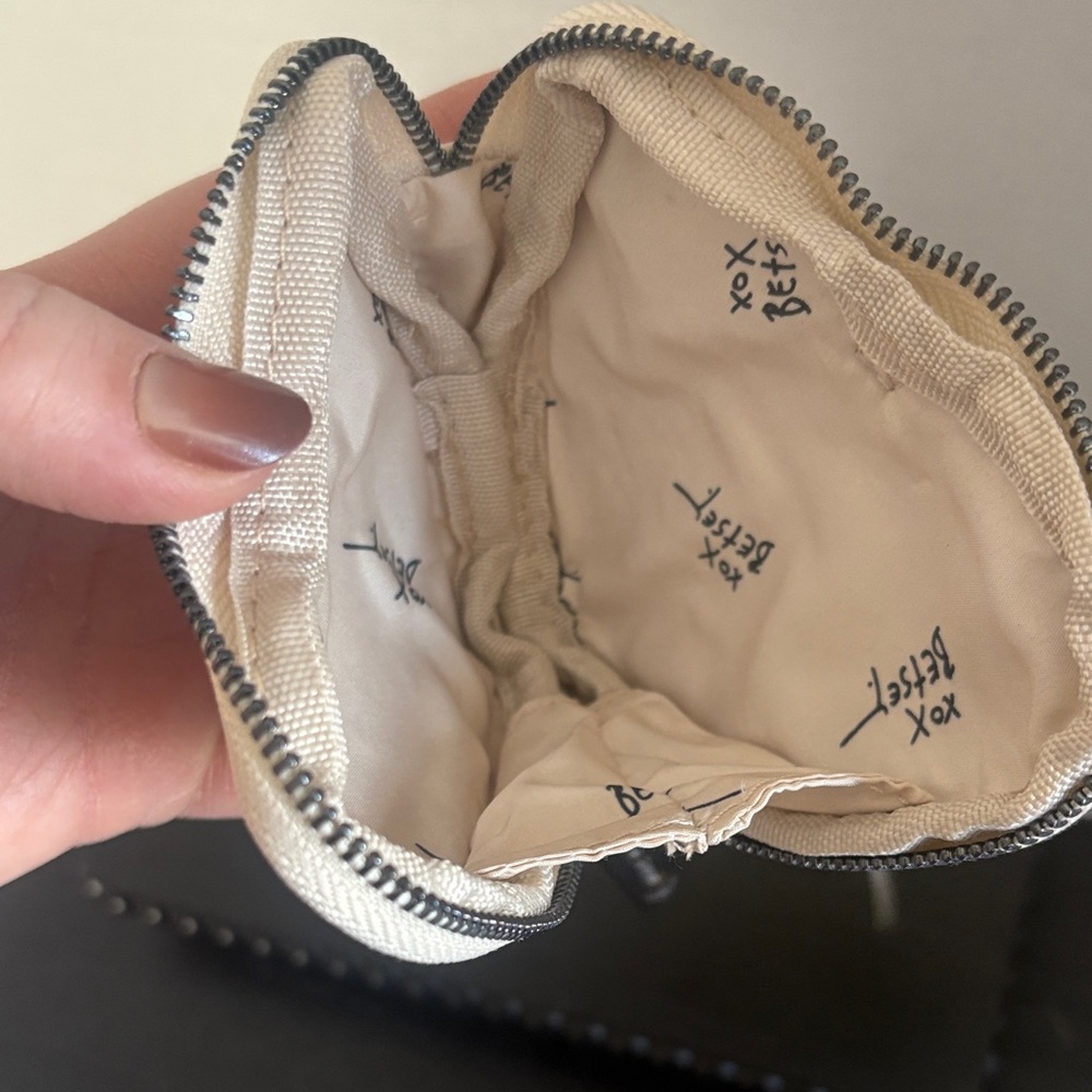 Betsey Johnson Heart-Shaped Pouch NWOT - Picture 6 of 6